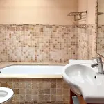 Charming In With Private Pool. * エストンバル