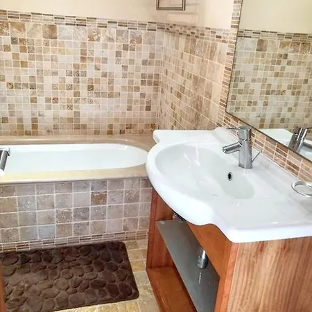 Apartment Charming In With Private Pool. Estômbar