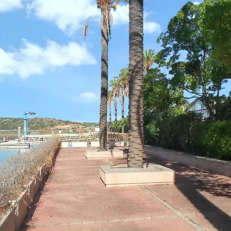 Charming In With Private Pool. * Estômbar