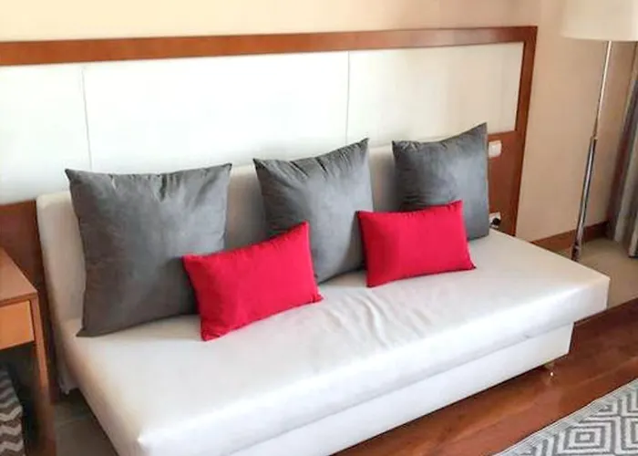 Apartman Charming In With Private Pool. Estômbar